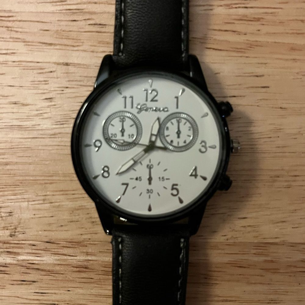 Casual Black and Silver Leather Quartz Watch